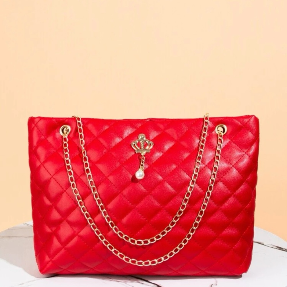 Chained tote bag